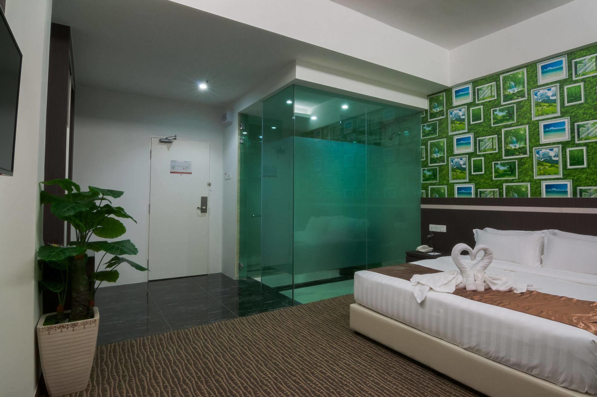 E-Red Hotel Melaka Malacca